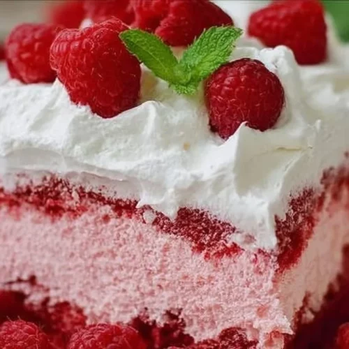 Accueil 12 Raspberry Fluff Cake
